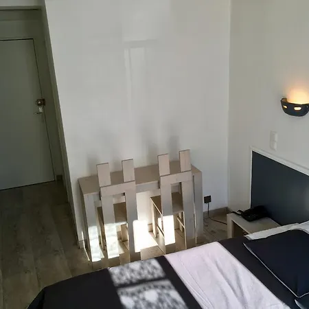 Hotel Hotel L'Aiglon Digne-les-Bains